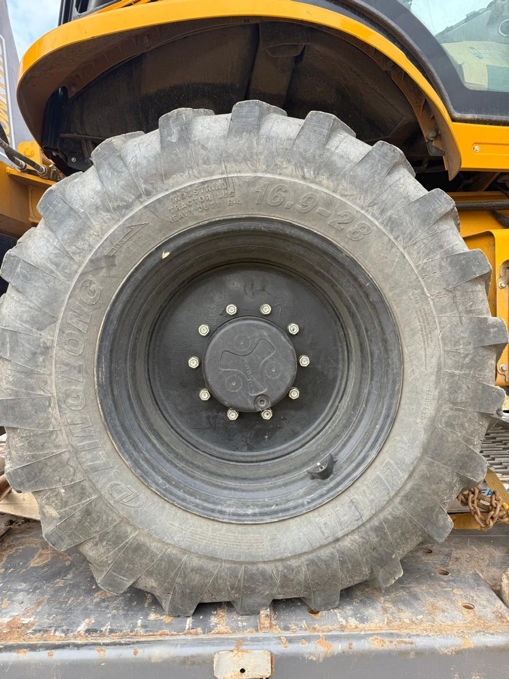 SHANMON 388 Экскаватор-погрузчик 388 (Дизельный, 4,8 л, 102 л.с., АТ)