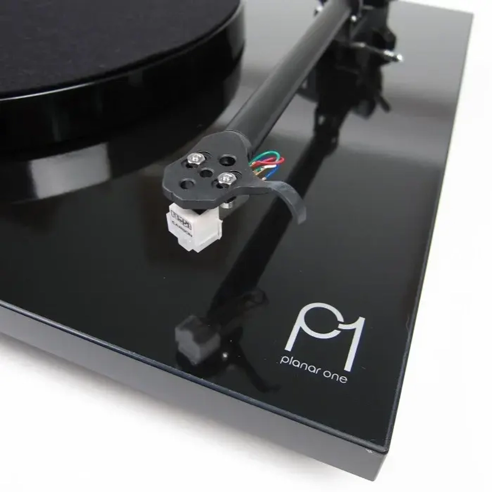 REGA PLANAR 1 Plus MATT BLACK ПРОИГРЫВАТЕЛЬ ВИНИЛОВЫХ ПЛАСТИНОК