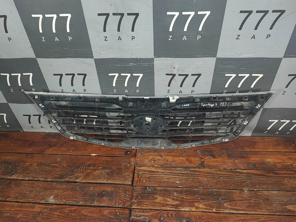 Решетка радиатора Kia Sportage 3 (SL) 10-14 Б/У Оригинал 863523W000