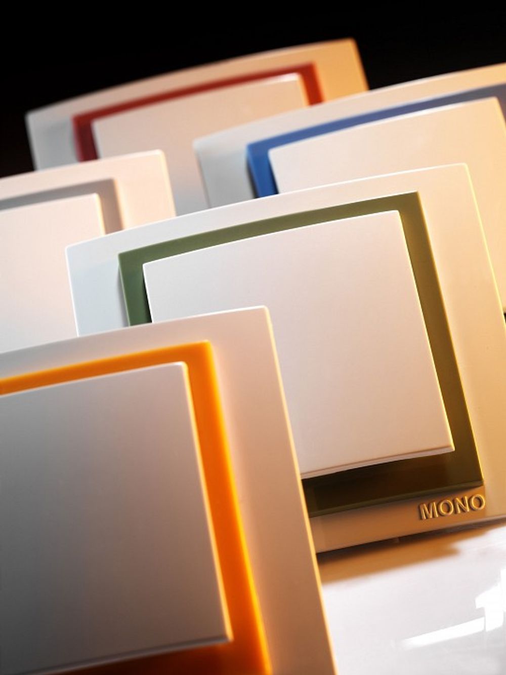 Вставка декоративная для рамки на 1 пост Mono Electric Larissa 103-001300-150