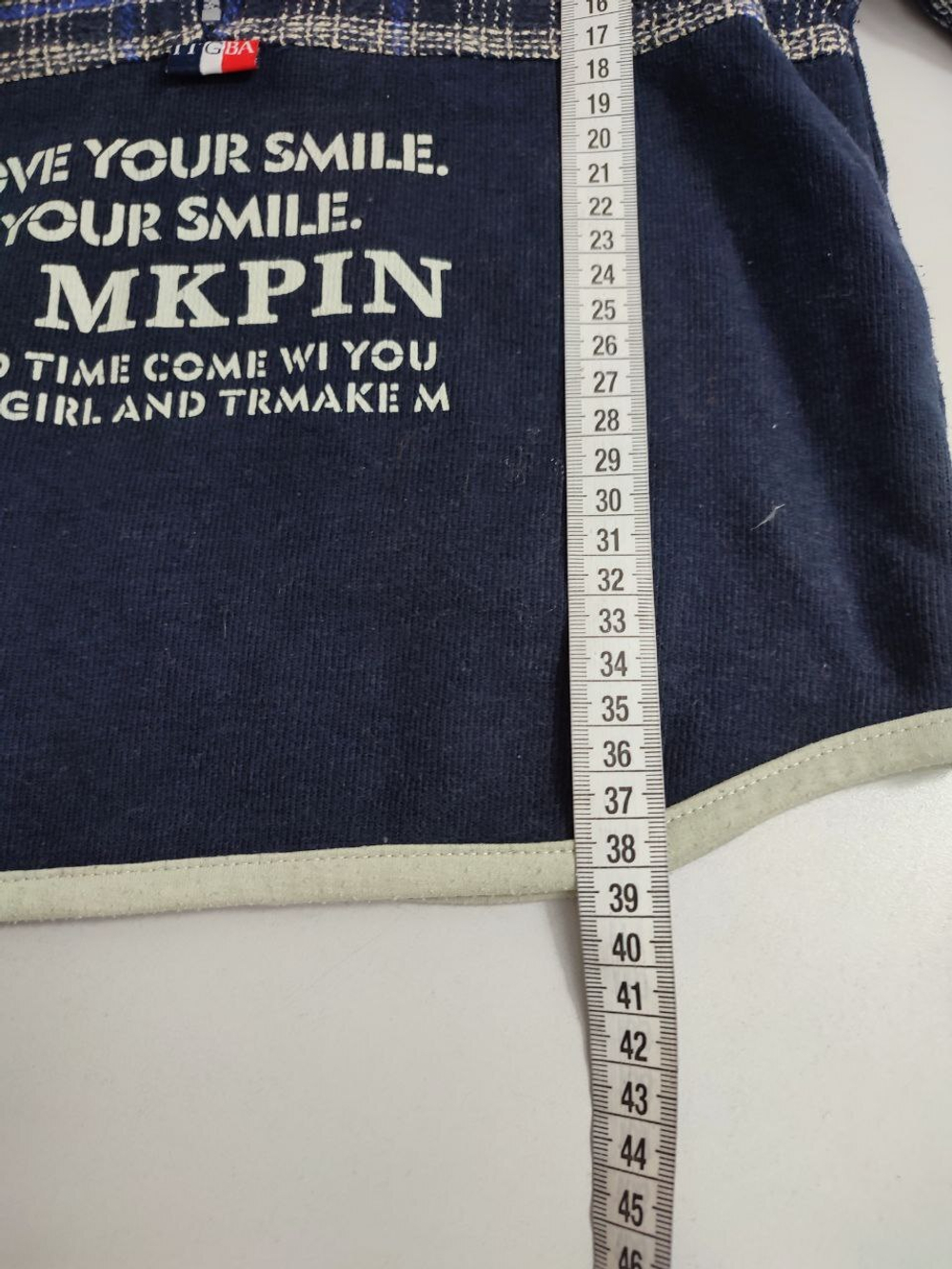 Джемпер плотный на 8/9 лет