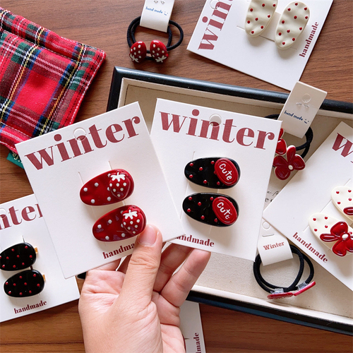 Набор заколок для волос "Winter", Red-Black