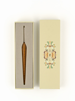 крючок с ручкой из зеленого сандала Семь игл