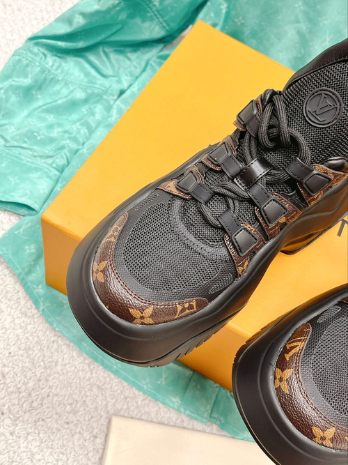 Кроссовки Louis Vuitton