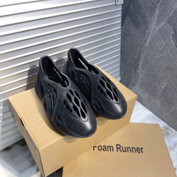 Adidas Yeezy Foam Runner