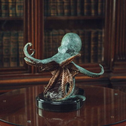 Скульптура «Осьминог» — символ долголетия