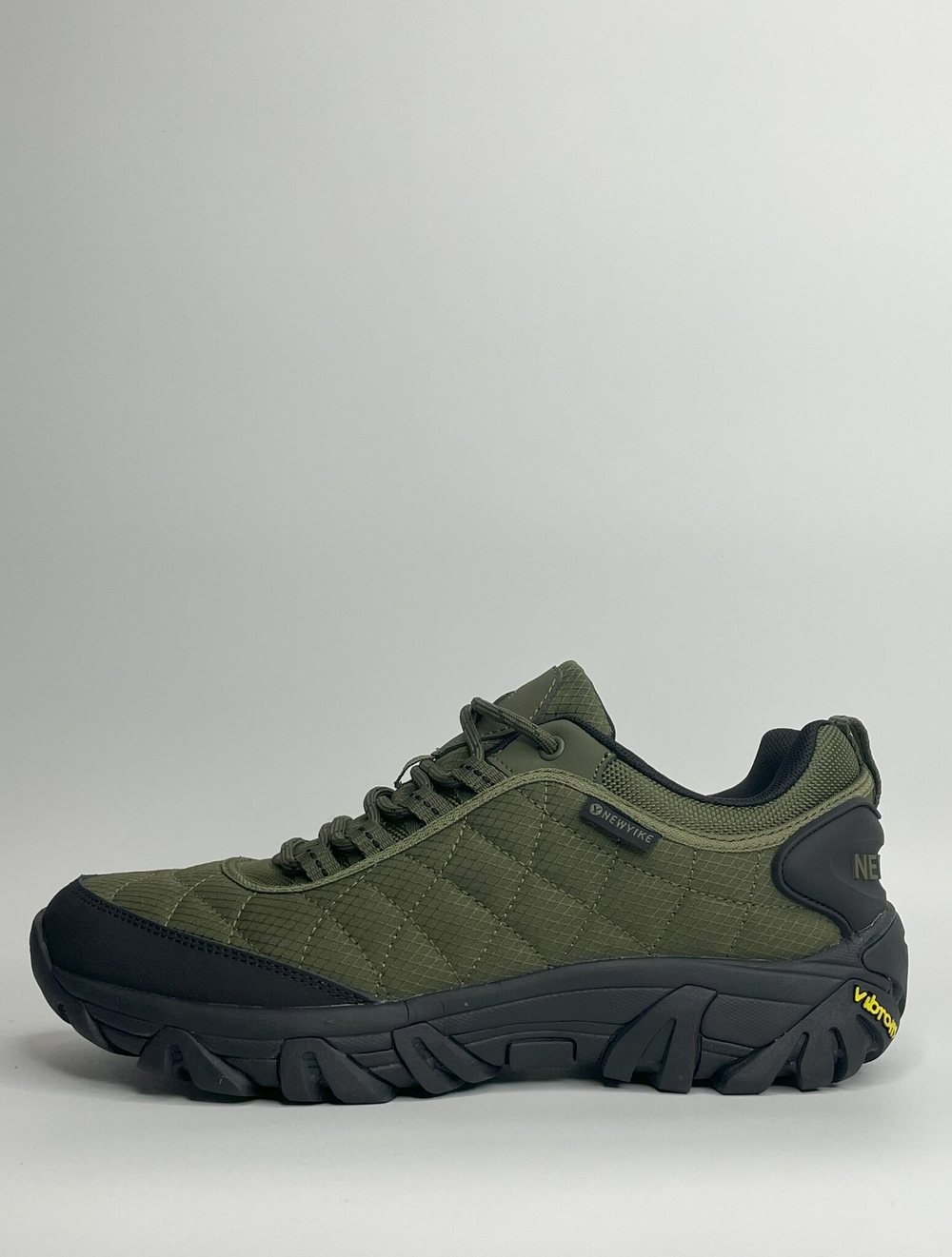 Кроссовки New Yike с подошвой Vibram