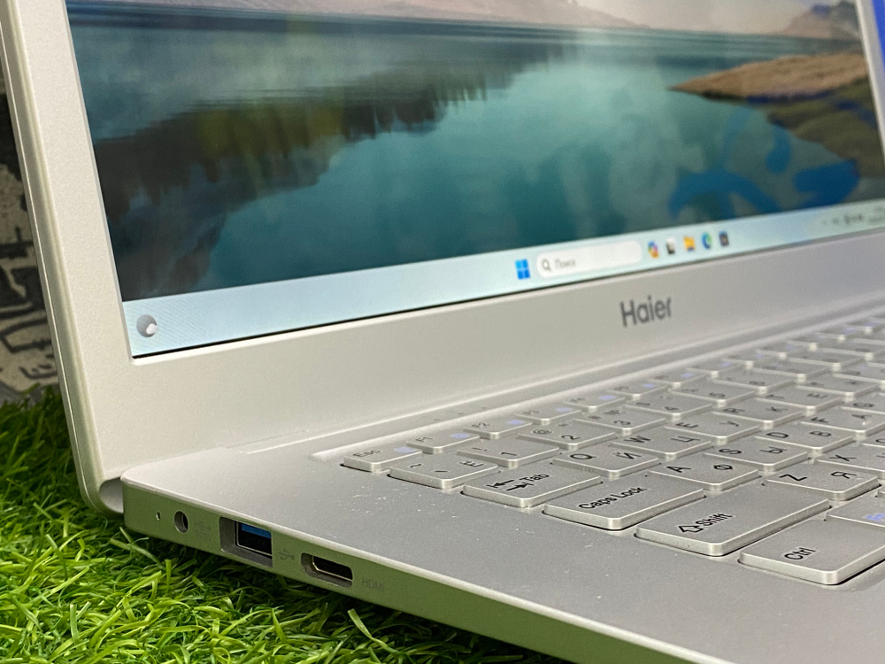 Ноутбук Haier 15.6' Celeron N4000/FHD IPS/4GB/64GB/ Urban[U1500EM]/Windows 11