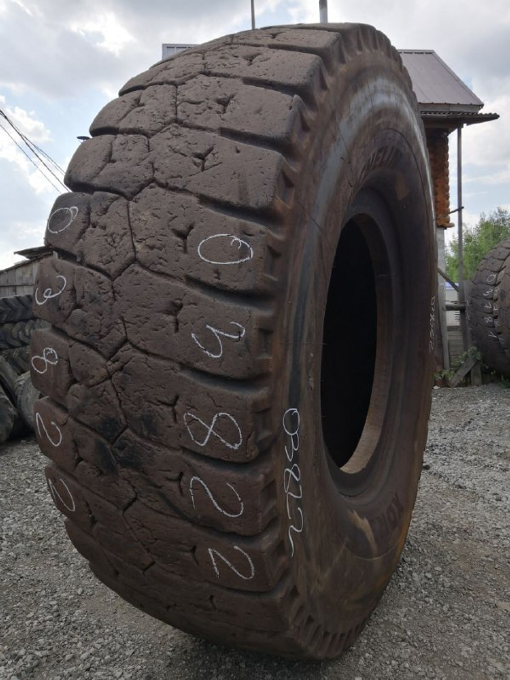 33.00R51 Michelin XDR3 шина б/у