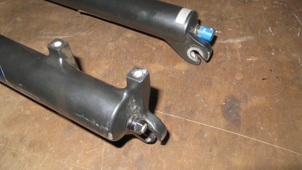 Вилка велосипедная Fox 32 TALAS