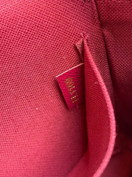 Клатч Louis Vuitton Felicie канва Monogram коричневый