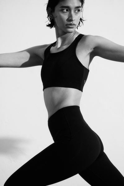 H&M Спортивные легинсы ShapeMove™, черный