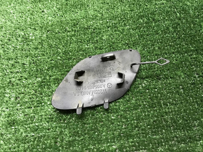 Заглушка буксир. крюка Mercedes C w205 (18-23) AMG