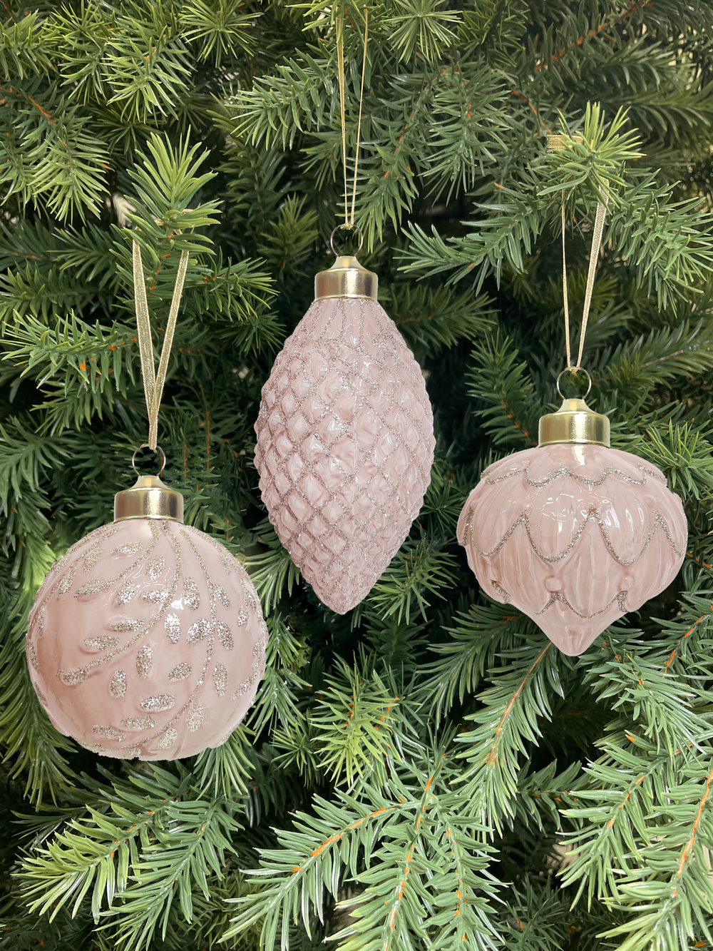 Набор елочных игрушек 8см 9шт ChristmasDeLuxe шампань