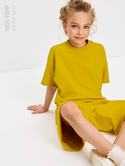 Костюм оверсайз с футболкой и шортами