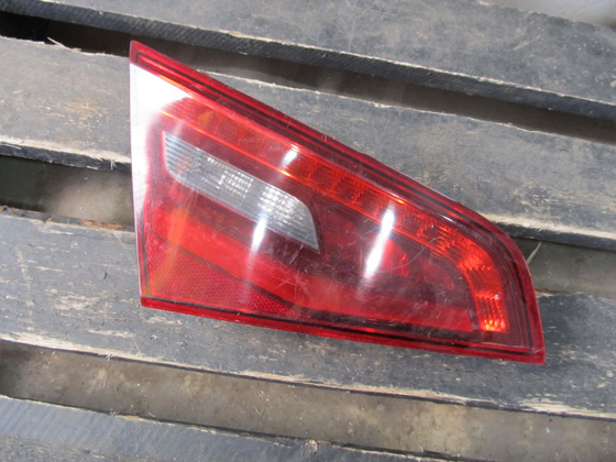 Фонарь задний левый внутренний LED Audi A3 (8V)  Б/У Оригинал 8V4945093A