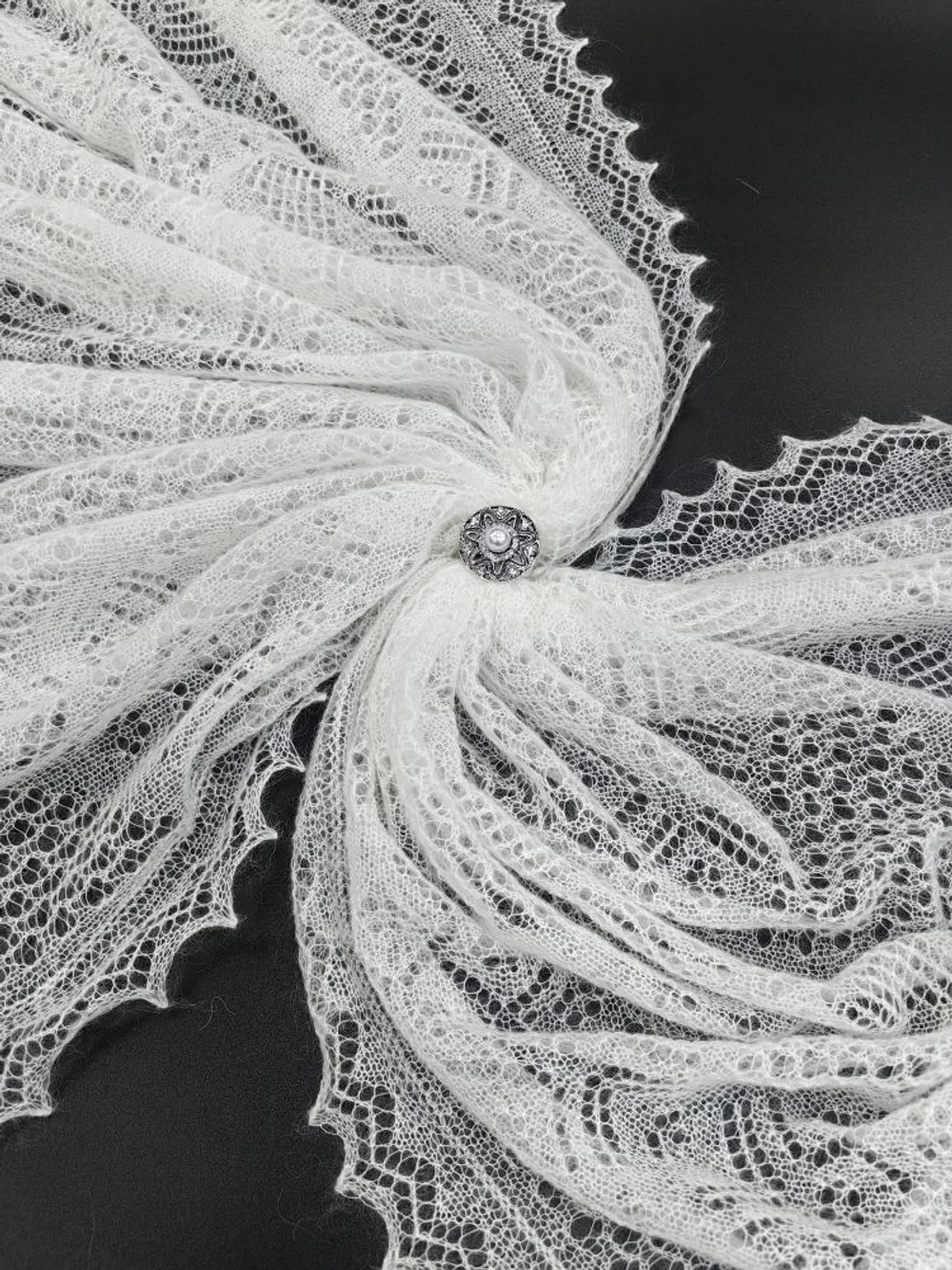 Оренбургский пуховый платок-паутинка А150-01 белый отбеленный