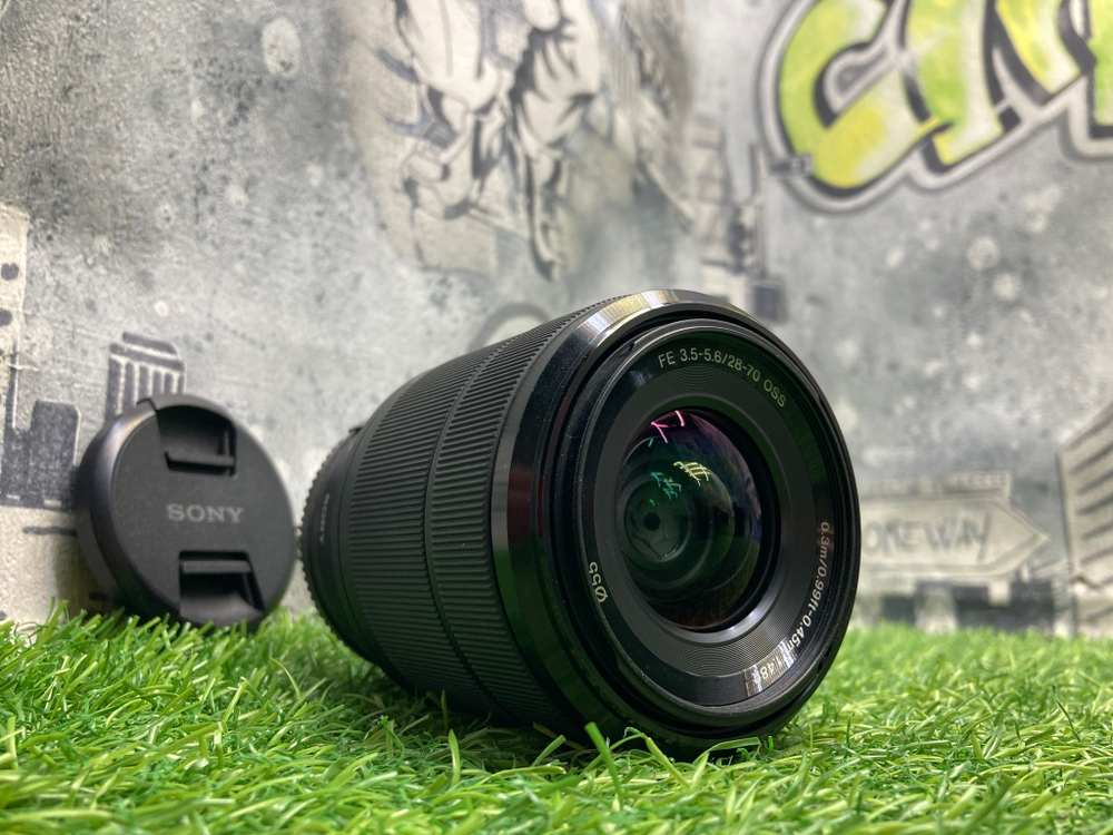 Sony 28-70mm 3.5-5.6 OSS