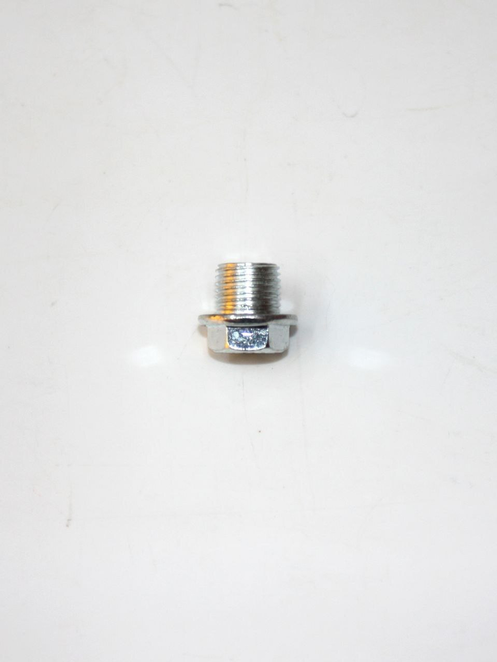 Пробка сливная 481H1002042 Chery Fora, Tiggo, QQ6, M11, Kimo, Cross Eastar