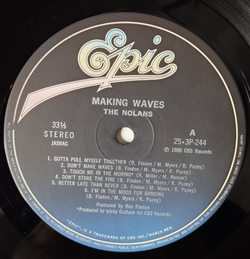 Винтажная виниловая пластинка LP The Nolans Making Waves (Japan 1980) (Obi)