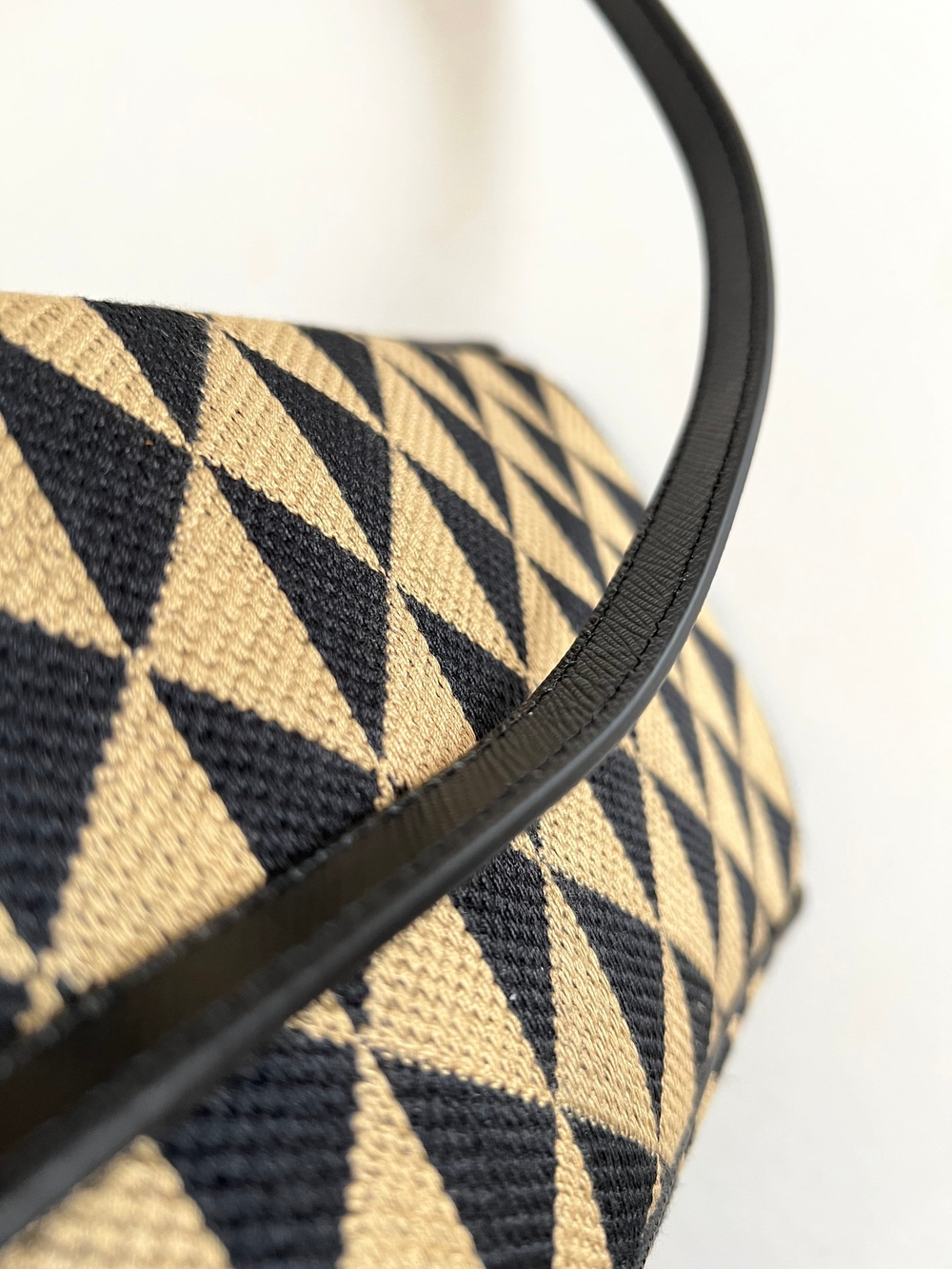 Prada Galleria Bag 32 cm