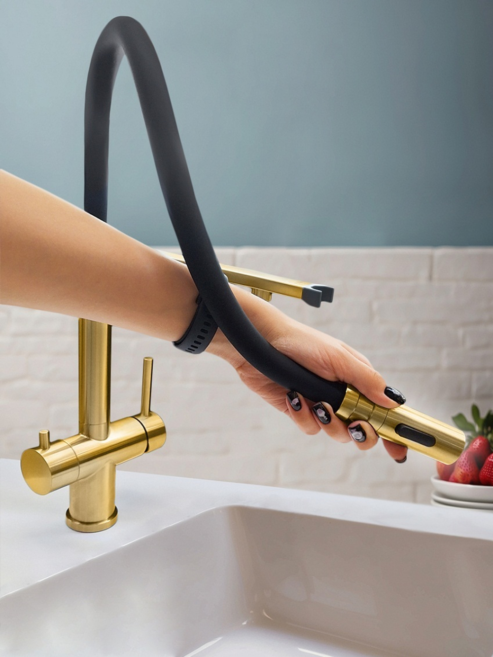 Смеситель для кухни с гибким изливом AltroBagno Flusso 050202 BG