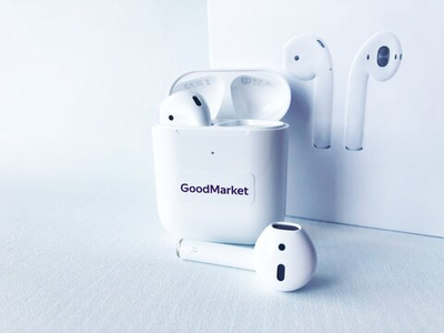 Беспроводные наушники GoodMarket Air2 + чехол в подарок!