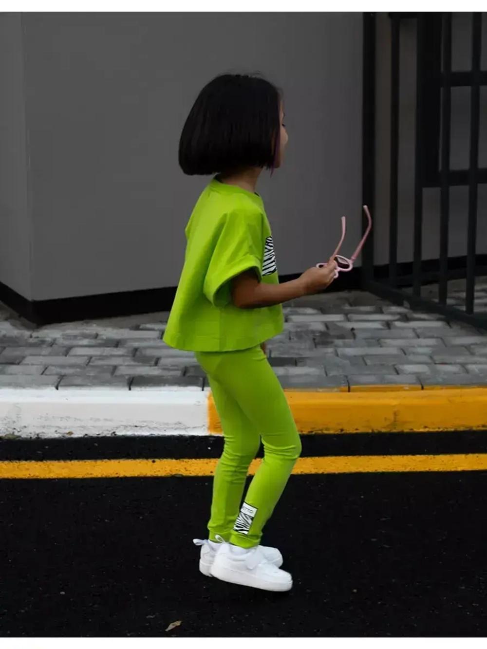 Костюм для девочки на осень