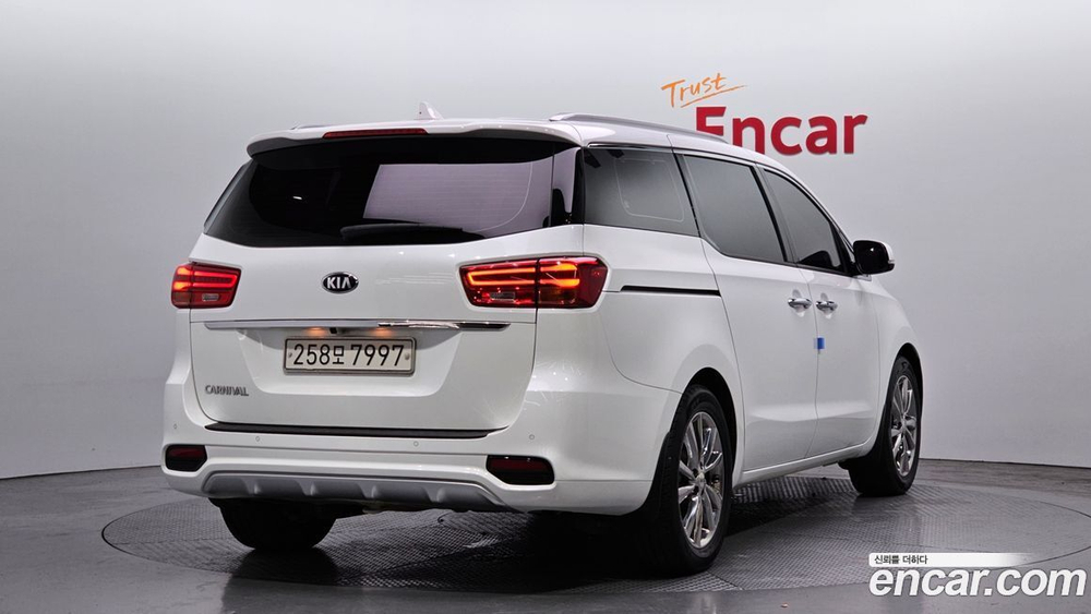 Kia The New Carnival (Sedona) 9-и местный Prestige (04.2020)