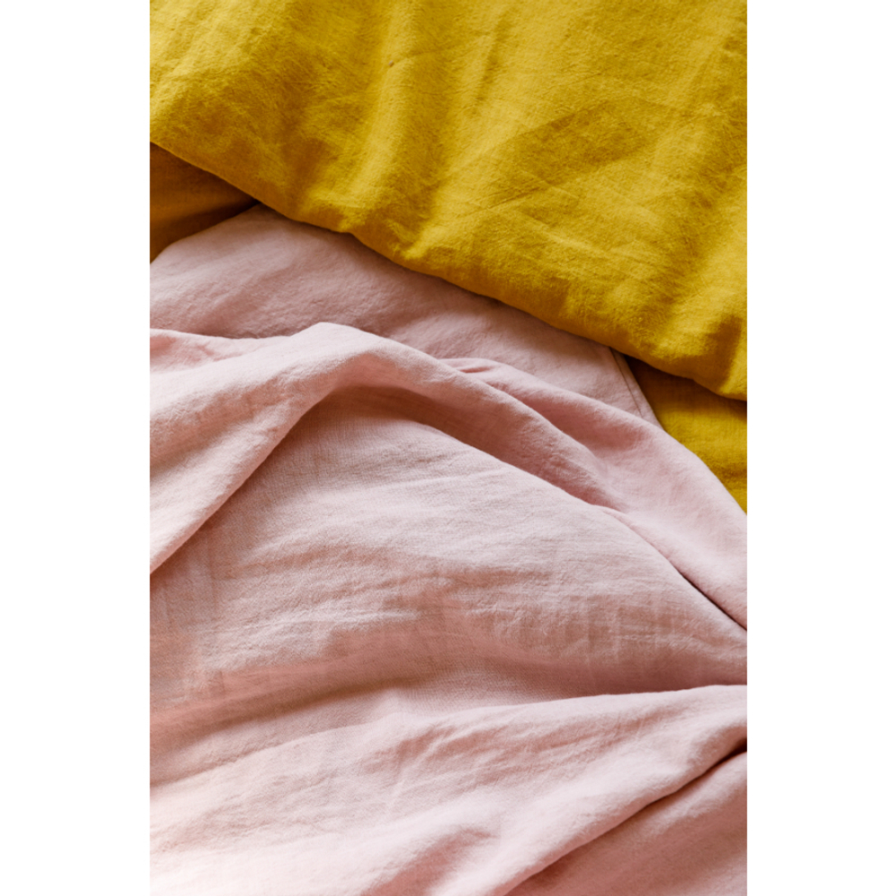 Простыня из стираного льна горчичного цвета essential, 240х270 см