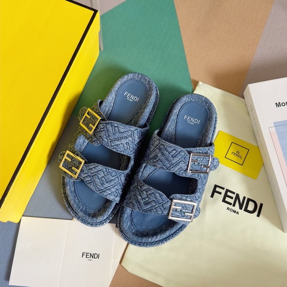 Fendi Feel Slides