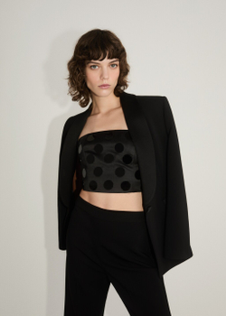 Укороченный топ без бретелек