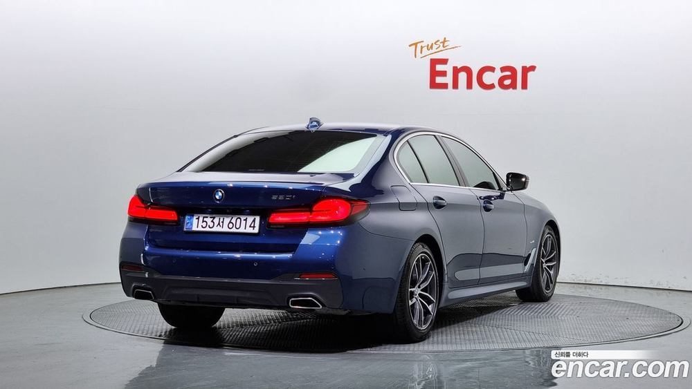 BMW 5 Series (G30) 520i M Sports (10.2020)