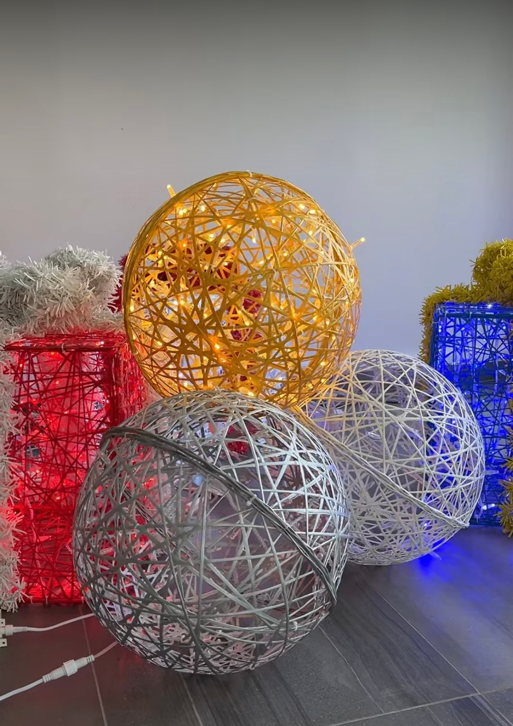 Светящийся шар, армированный композит