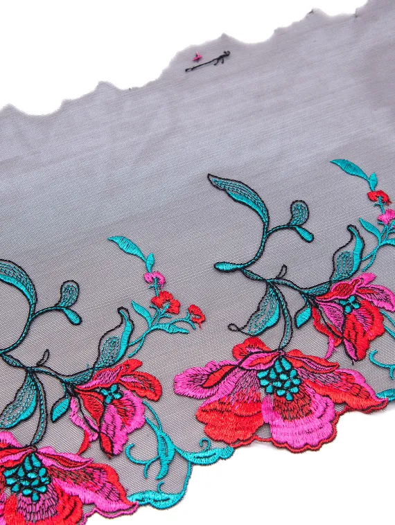 05-104 Вышивка на эл. сетке 20 см, черный/красный/розовый/ментол (левая)