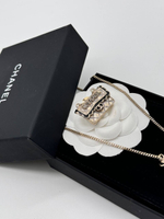 Брошь CHANEL