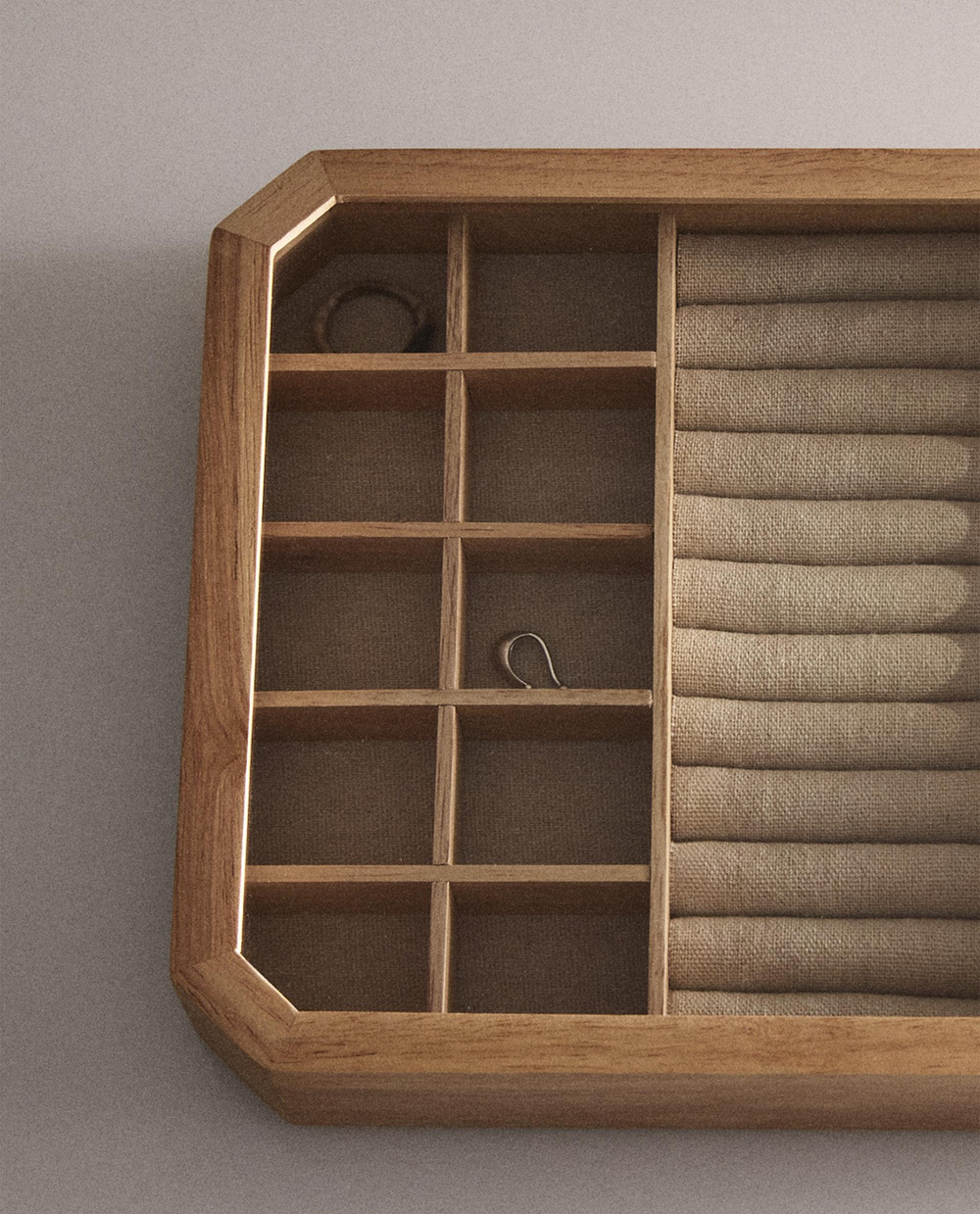 Zara Home Шкатулка из дерева, цвет бежевый, 30 см