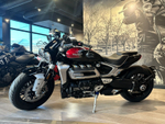 Triumph Rocket III R, Sapphire Black/Carnival Red/Silver Ice