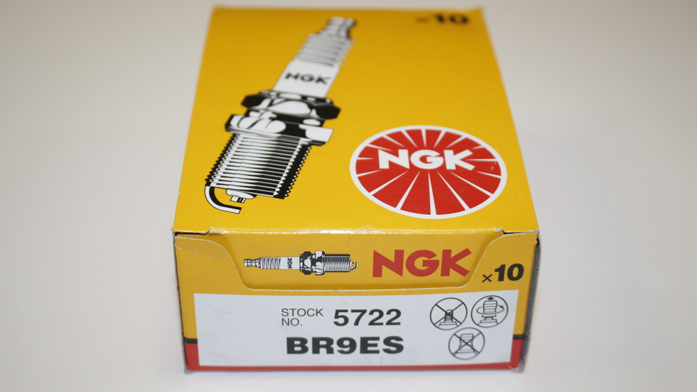 Комплект свечей BR9ES X 10шт