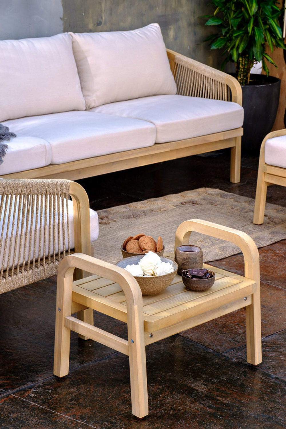 Диванная группа из акации RIMINI со столом 150 см L