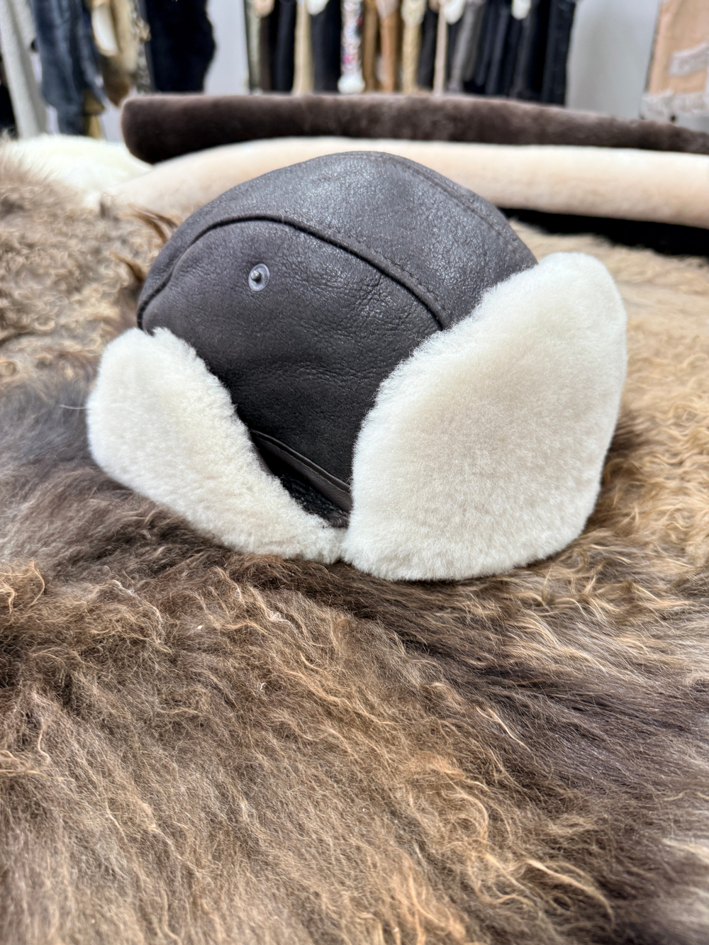 Шапка из натуральной овчины