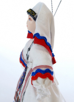 Кукла-подвеска Удмуртка в женском костюме