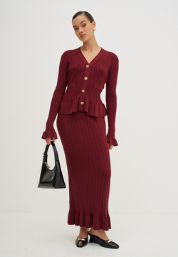 Костюм трикотажный с юбкой бордового цвета