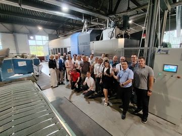 ЛИНИЯ WEISHI В КОПЕЙСКЕ ТОРЖЕСТВЕННО ПУЩЕНА В ЭКСПЛУАТАЦИЮ