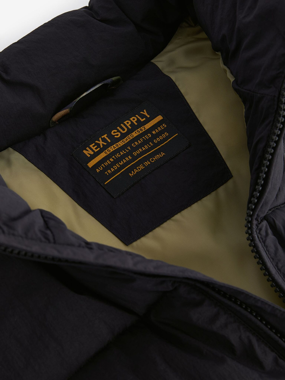 Жилет утепленный для мальчика Next Q96-683, Черный