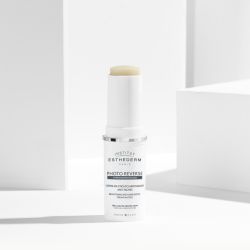 Institut Esthederm Photo Reverse CREME-EN-STICK ECLAIRCISSANTE ANTI-TACHES Солнцезащитный стик с максимальной степенью защиты для кожи с пигментацией, 10 гр