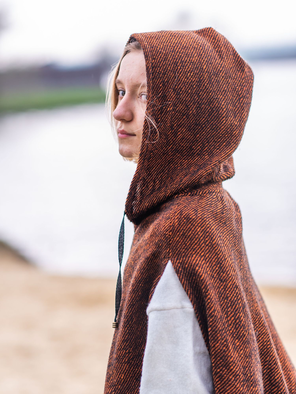 Пончо женское шерстяное