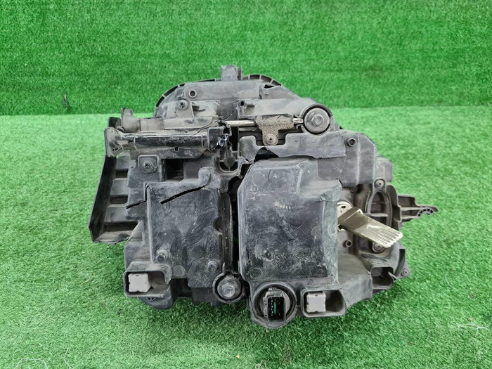 Битая Фара левая Hyundai Santa Fe 4 TM (2018-2021) LED