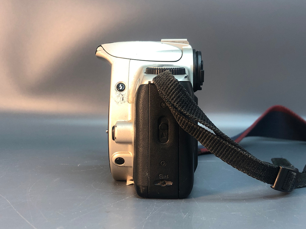 Canon EOS 300