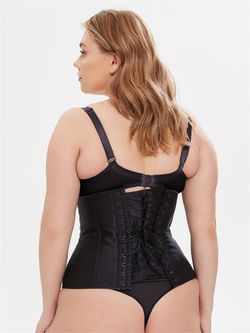Черный глянцевый корсет для больших размеров